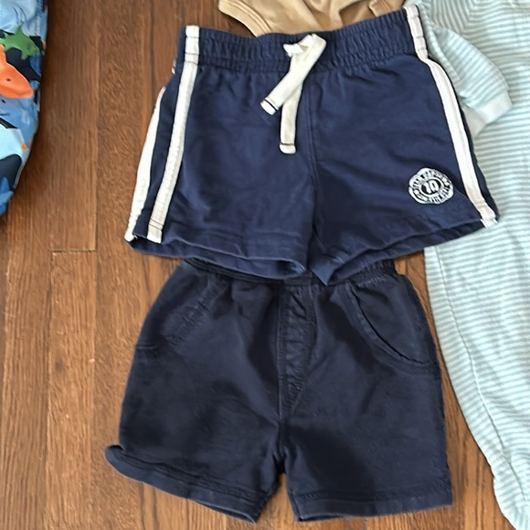 Big lot of Baby Boy Clothing 6-12 Months EUC / NWT - Picture 10 of 12